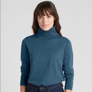 GAP extra fine merino wool turtleneck sweater - XS